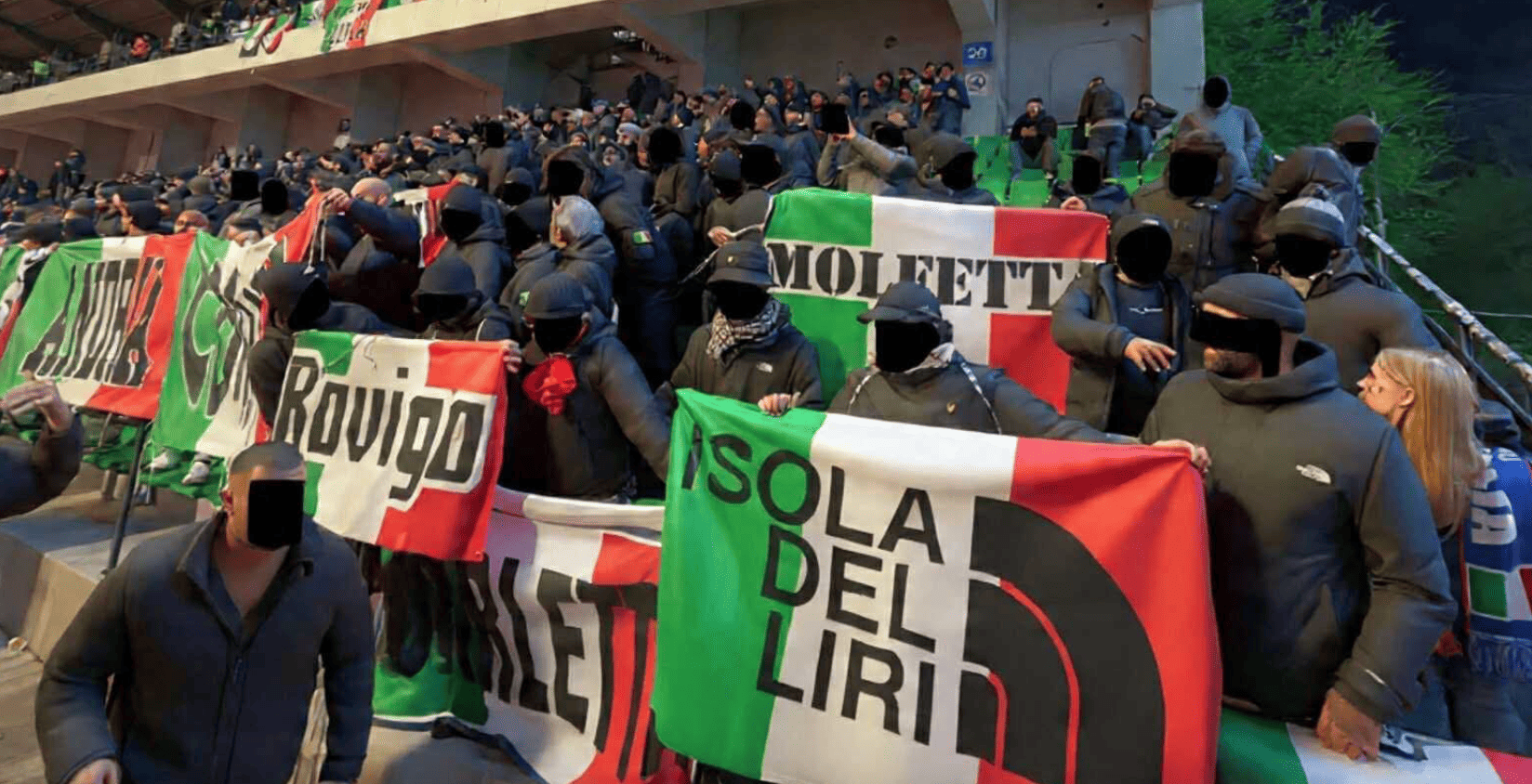Gli ultras di estrema destra insultano gli azzurri e Gattuso (che li credeva tifosi normali) si indigna