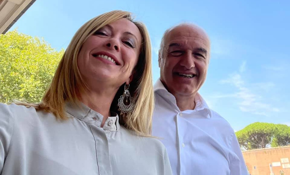 Amichettismo della destra: bufera sull’emendamento che premia la fondazione di Michetti ex candidato sindaco di Roma