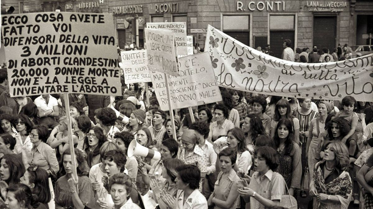 Come la cultura pop ha riscritto l'identit&agrave; femminile italiana