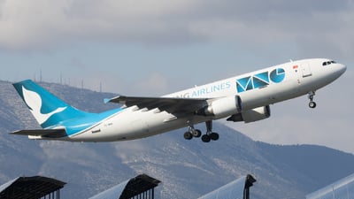 Mancano gli aerei e i ricambi, Mosca prova a rimettere in piedi quelli vecchi di 30 anni