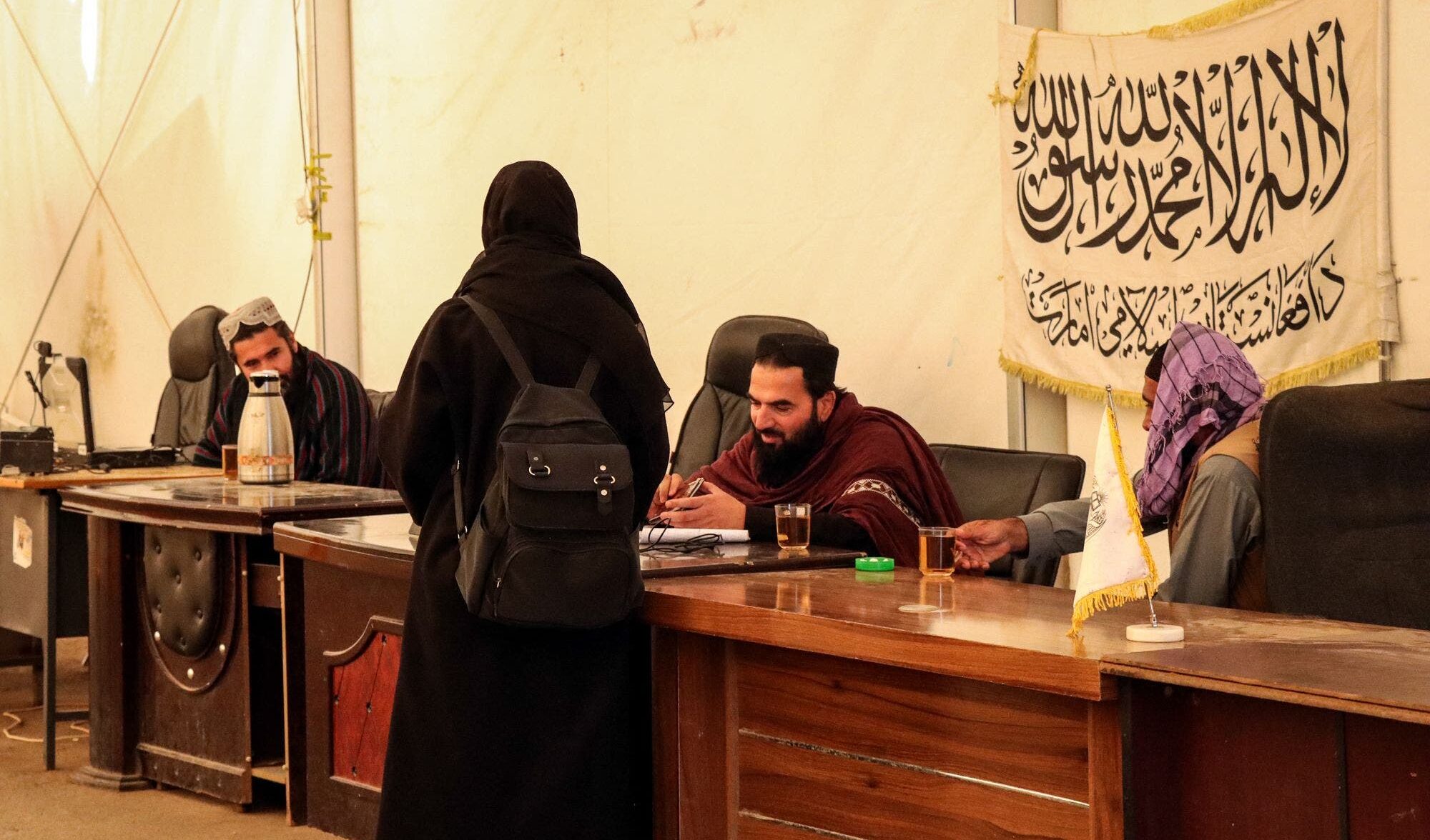 Nel nuovo codice penale dei talebani le donne diventano schiave alla mercé di mariti e religiosi Nel nuovo codice penale dei talebani le donne diventano schiave alla mercé di mariti e religiosi