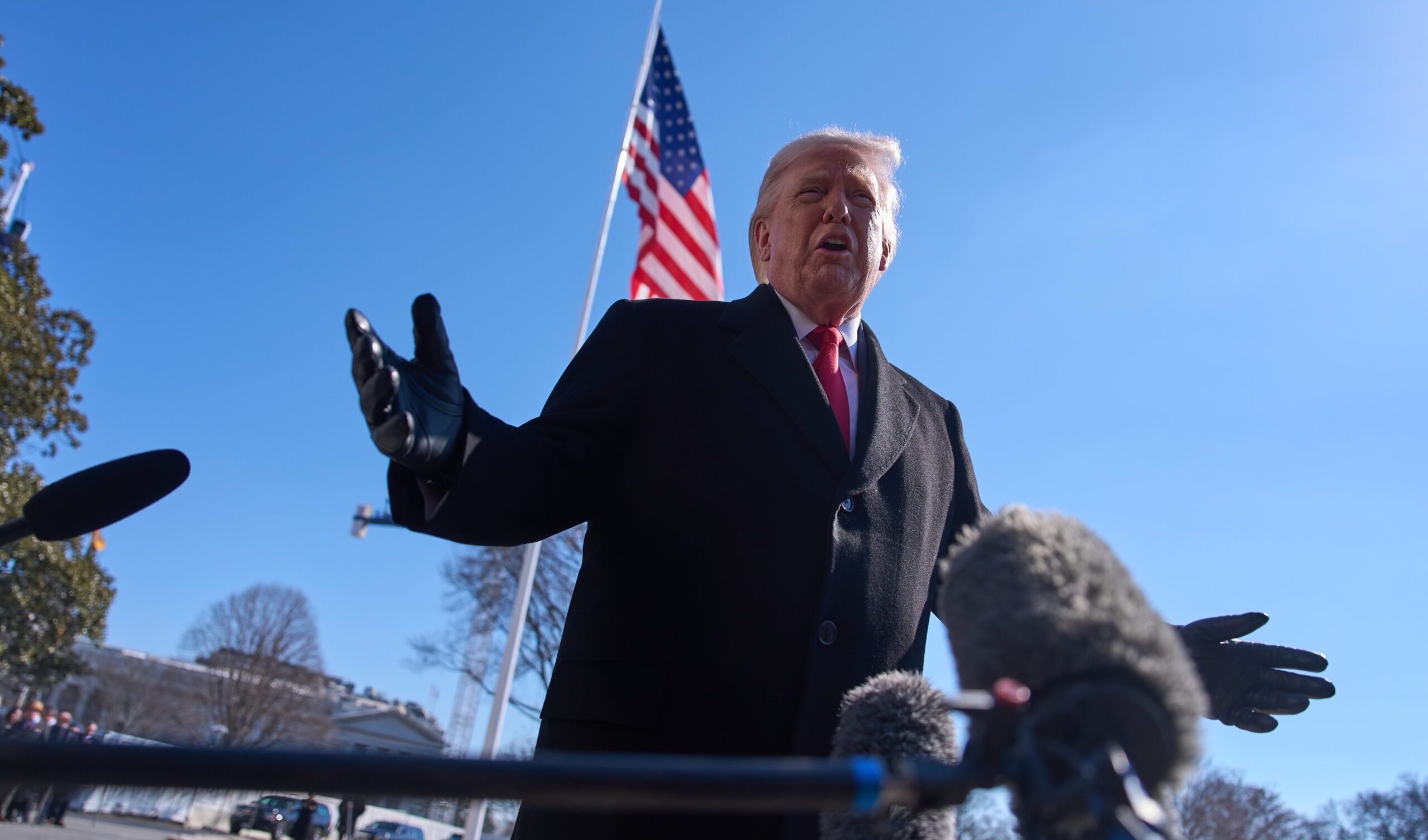 Trump concede grazia e clemenza a chi paga e obbedisce di più