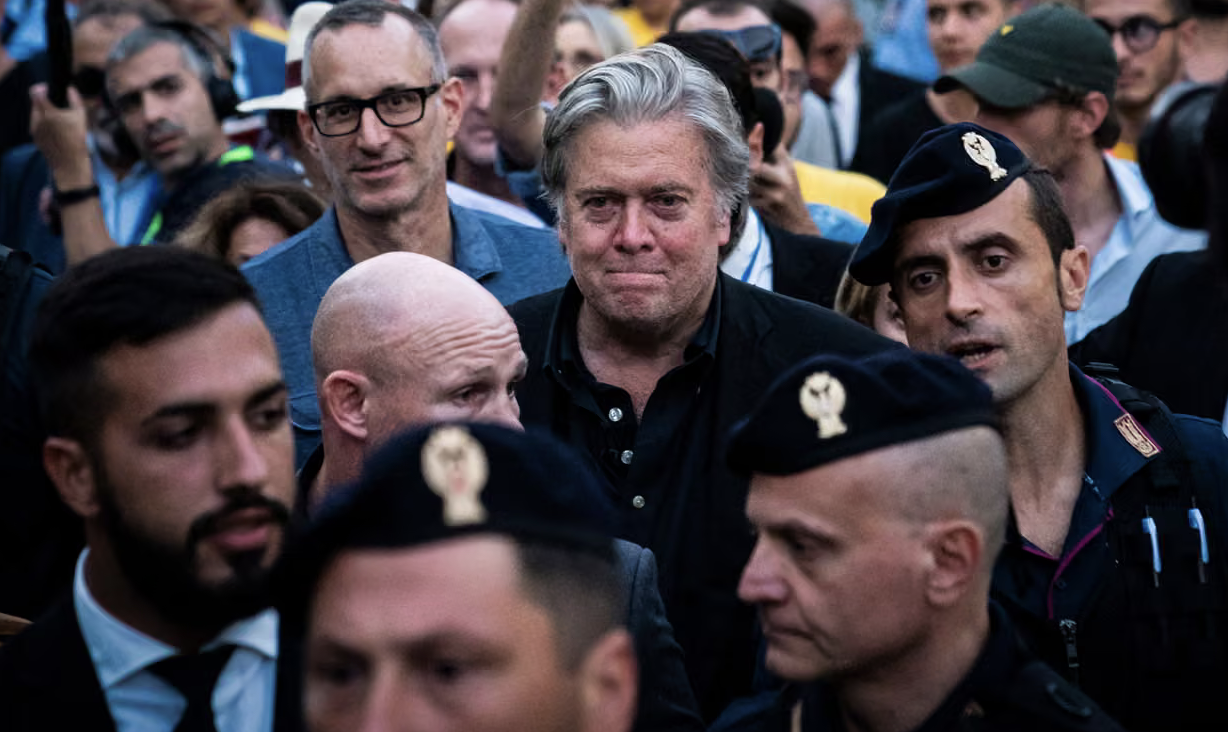 I file Epstein fanno nuova luce sui tentativi di Steve Bannon di influenzare la politica europea (e italiana)