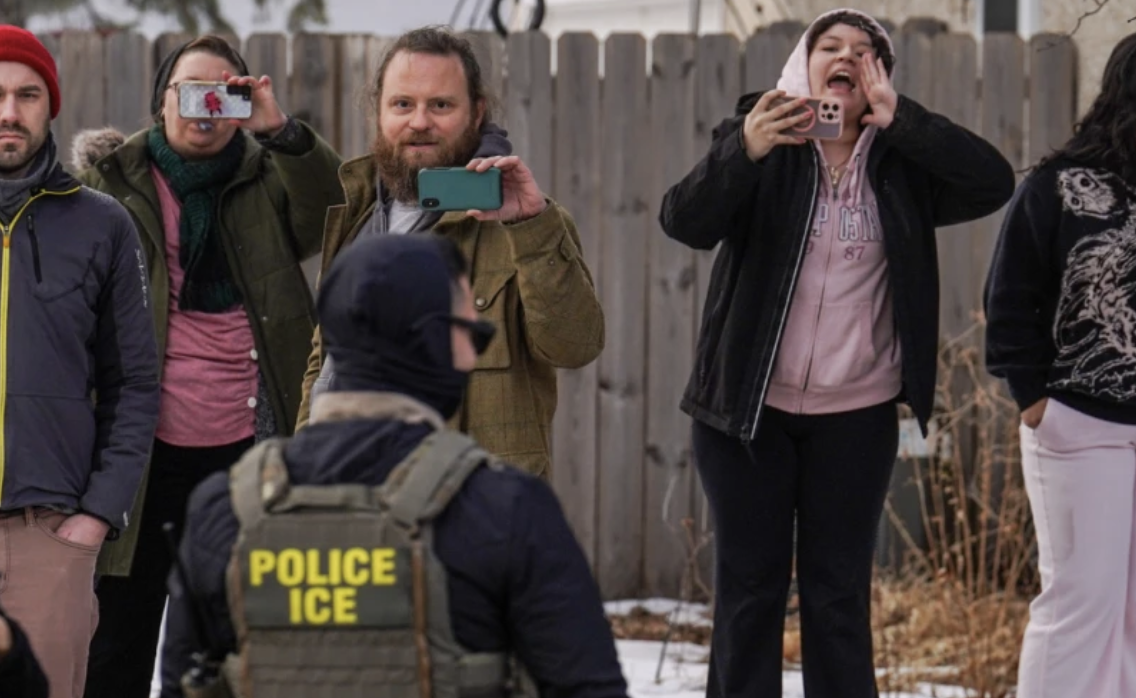 L'Ice 'trumpiana' va via dal Minnesota lasciando alle spalle una scia di morte, sangue e violenze