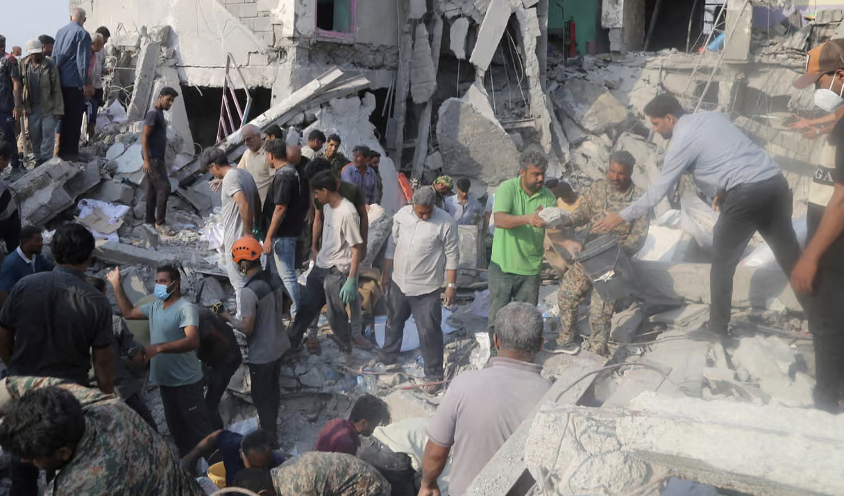 Le forze statunitensi responsabili della strage delle 150 studentesse iraniane bombardate in una scuola