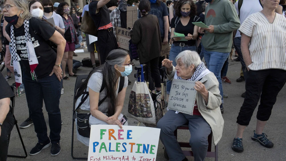 Gli ebrei americani non si lasceranno mettere a tacere: "Abbiamo il diritto di opporci alla guerra contro l'Iran"