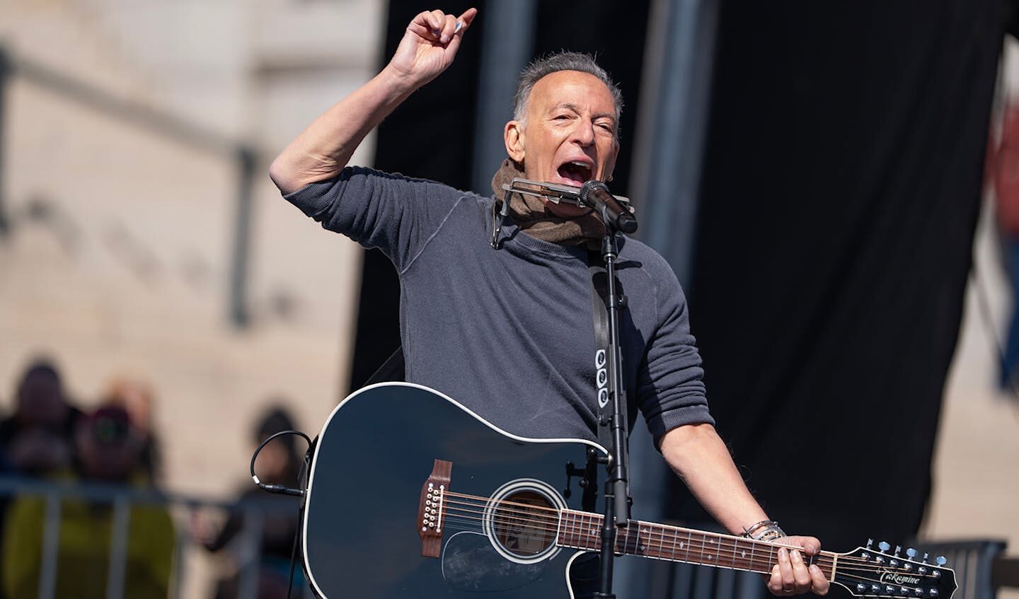 Trump sempre più fuori controllo insulta anche Bruce Springsteen Trump sempre più fuori controllo insulta anche Bruce Springsteen