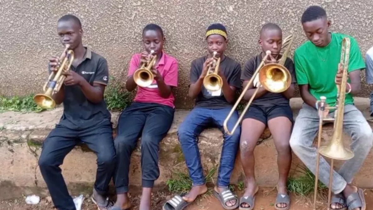 Dalla Sicilia all&rsquo;Uganda, la musica che cambia la vita