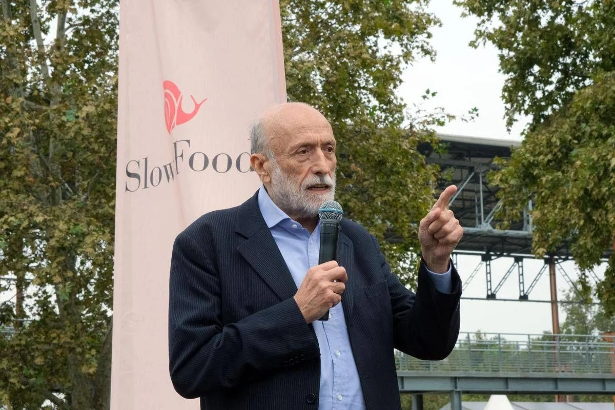 &Egrave; morto Carlo Petrini, visionario dell&rsquo;ecologia e fondatore di Slow Food
