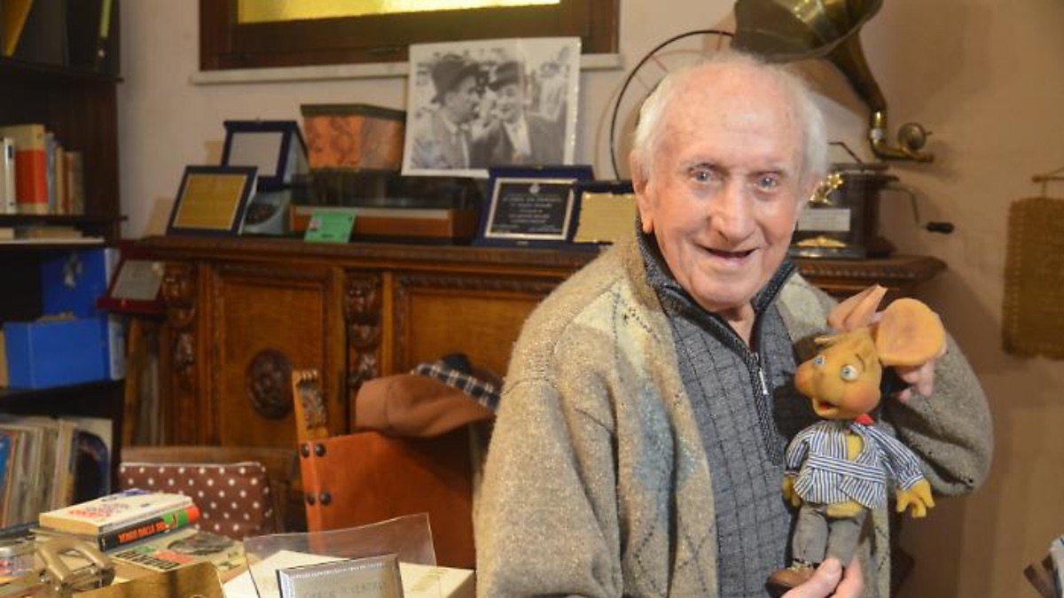La voce che diede un’anima a Topo Gigio compie cento anni
