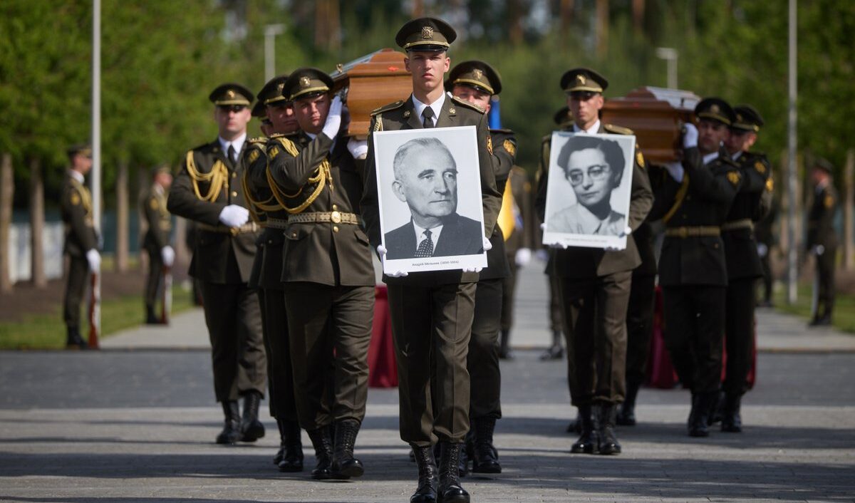 Melnyk, Zelensky e il veleno del nazionalismo che divide Ucraina e Polonia nel momento pi&ugrave; drammatico