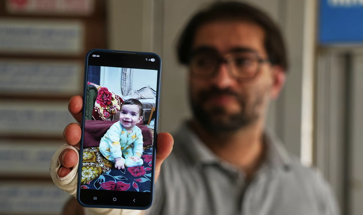 Uccisione del bimbo di 7 mesi, le immagini smentiscono le menzogne di Israele: hanno sparato senza motivo