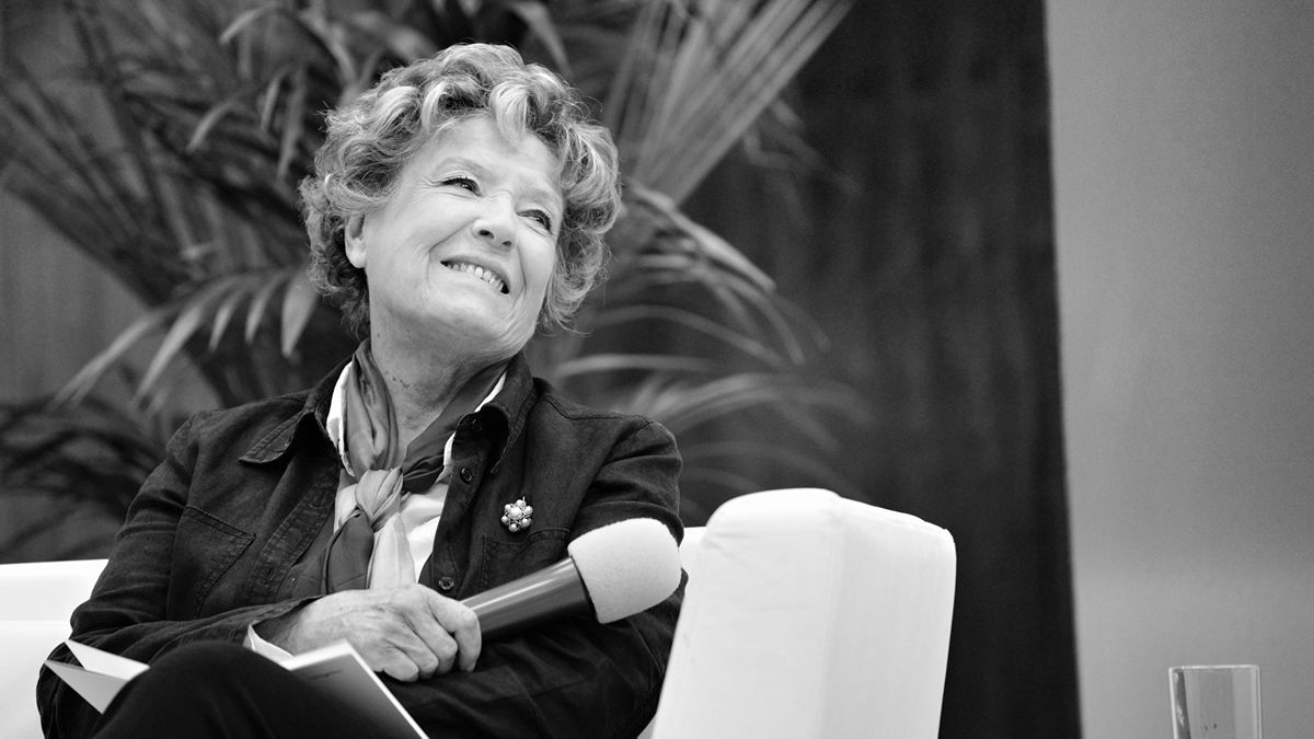 Dacia_Maraini_-_le_conversazioni_2015_18840721576 Dacia Maraini incontra i giovani: "non si controlla la violenza con le regole"
