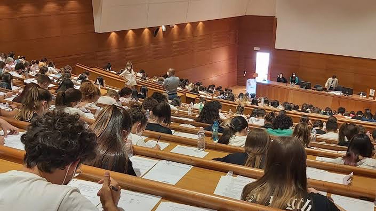 Università pubblica, il soffocamento come politica e la resa silenziosa dei rettori