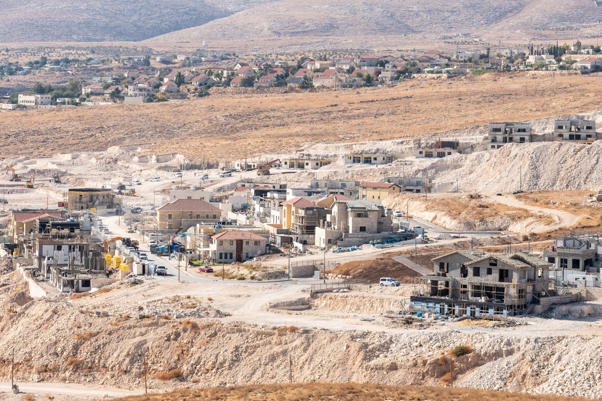 Palestina, il business dell’occupazione: le aziende israeliane controllano gli approvvigionamenti e incassano milioni