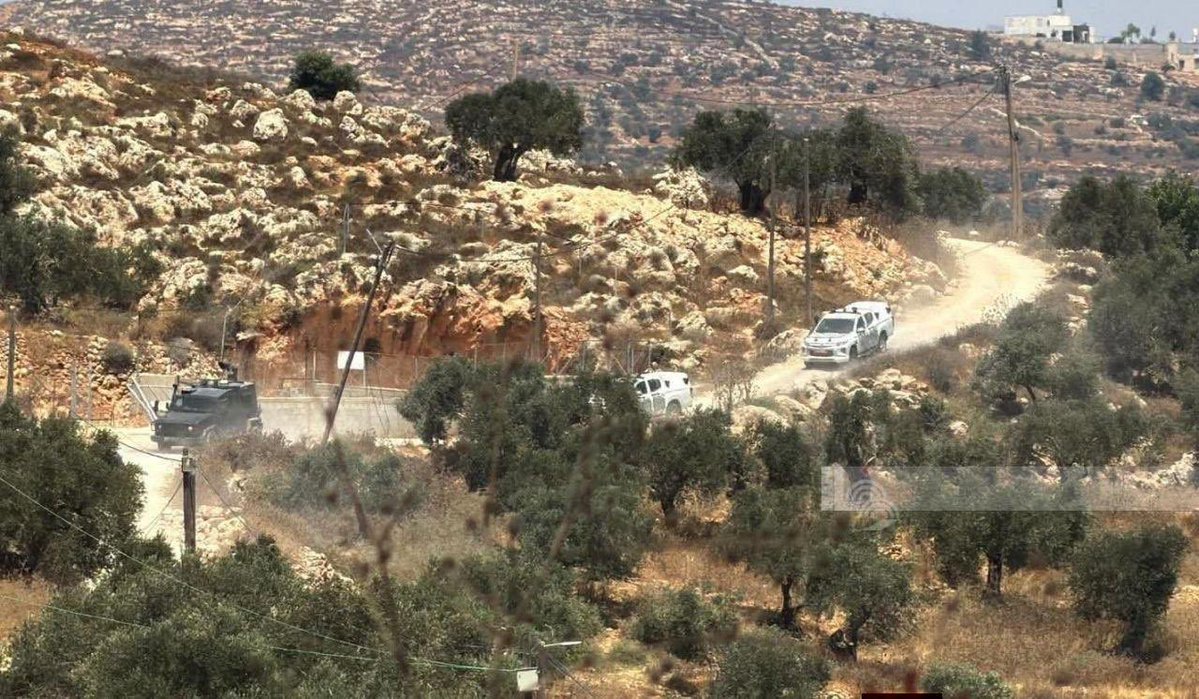 Qusra: coloni e militari israeliani impediscono ai tecnici palestinesi di ripristinare elettricità e acqua Qusra: coloni e militari israeliani impediscono ai tecnici palestinesi di ripristinare elettricità e acqua