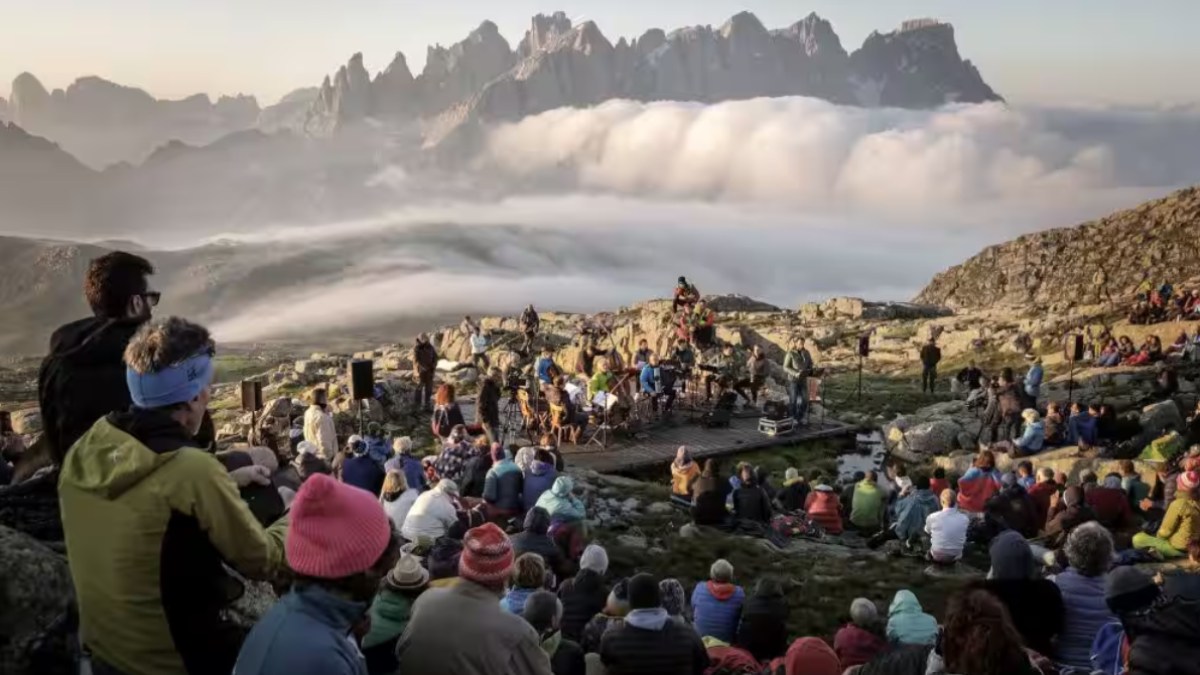 La musica incontra la maestosità delle Dolomiti