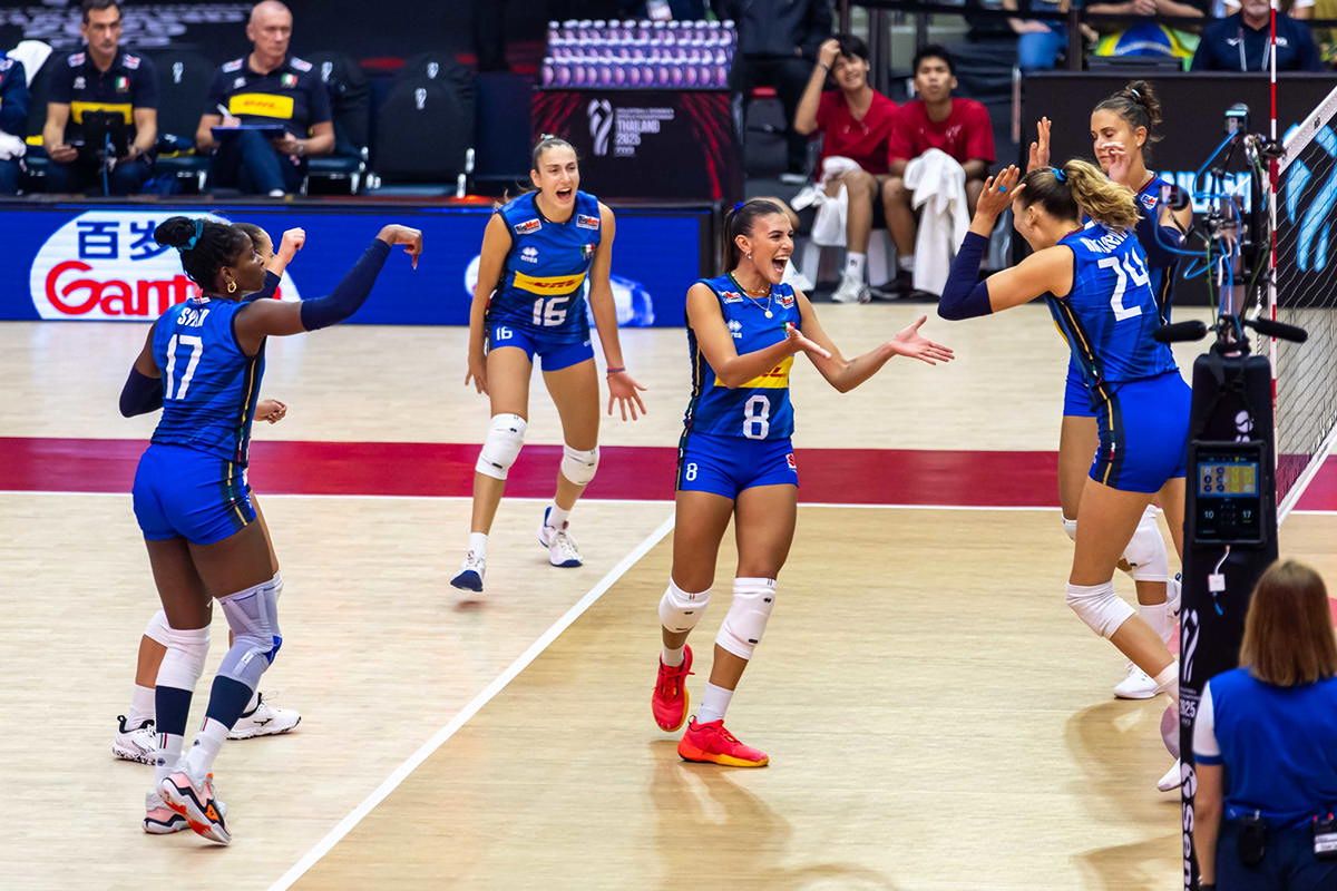 L'Italvolley femminile fa tre su tre agli Europei: Svezia battuta 3-0 e ottavi di finale più vicini
