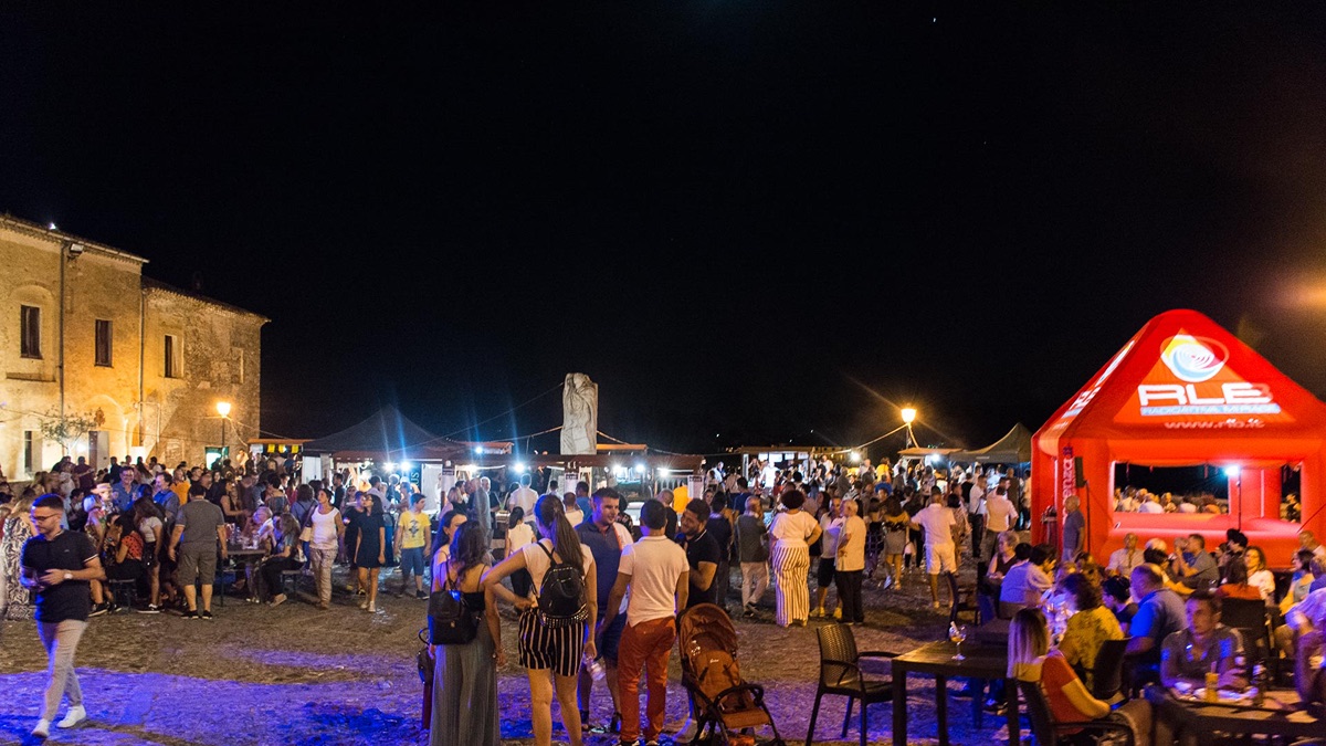 IMG_0442 Altomonte, cinque giorni tra libri, musica e teatro per il Festival Euromediterraneo