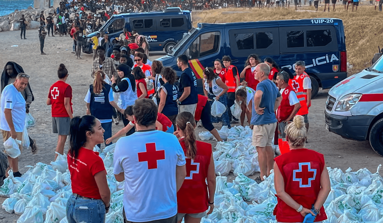 Ceuta, l’ombra del Marocco sull’assalto mentre Trump rafforza i rapporti con Rabat e trama contro la Spagna