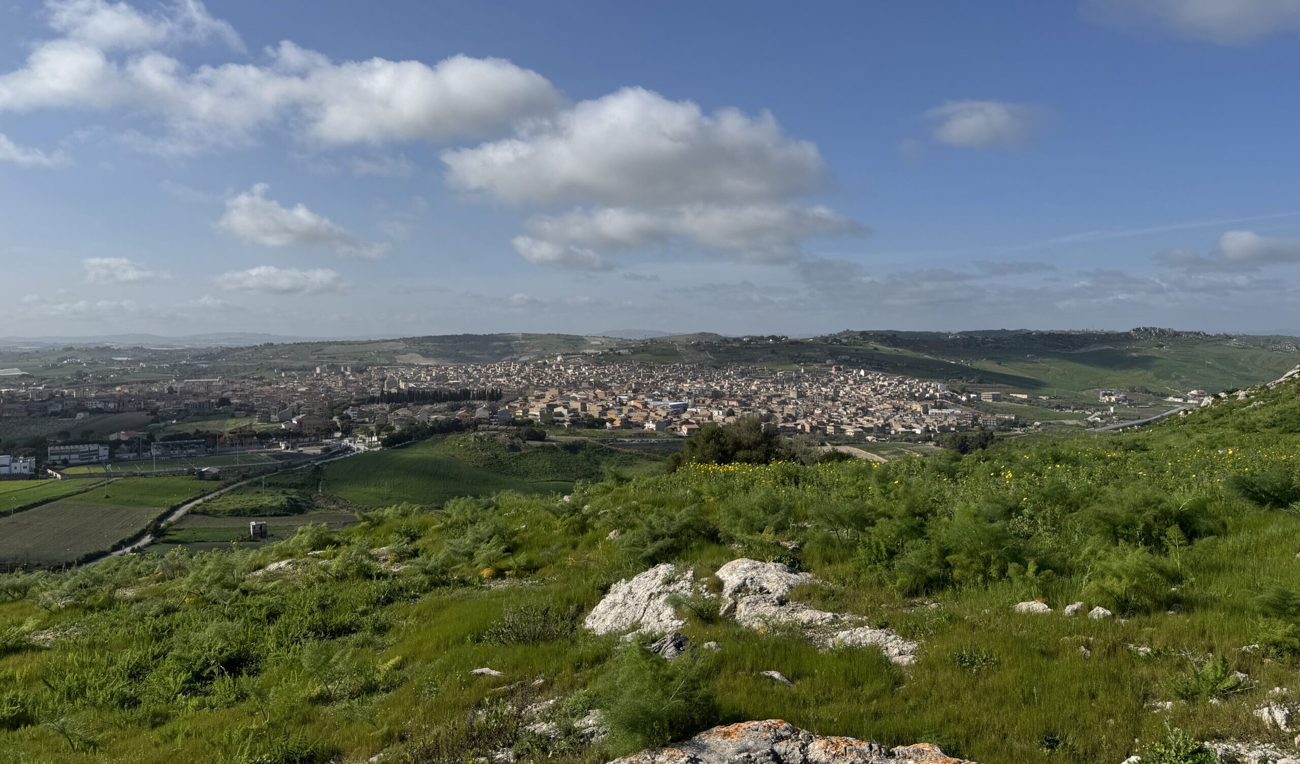Ravanusa, città nell'agrigentino senz'acqua: il sindaco trova una soluzione e riceve un avviso di garanzia Ravanusa, città nell'agrigentino senz'acqua: il sindaco trova una soluzione e riceve un avviso di garanzia