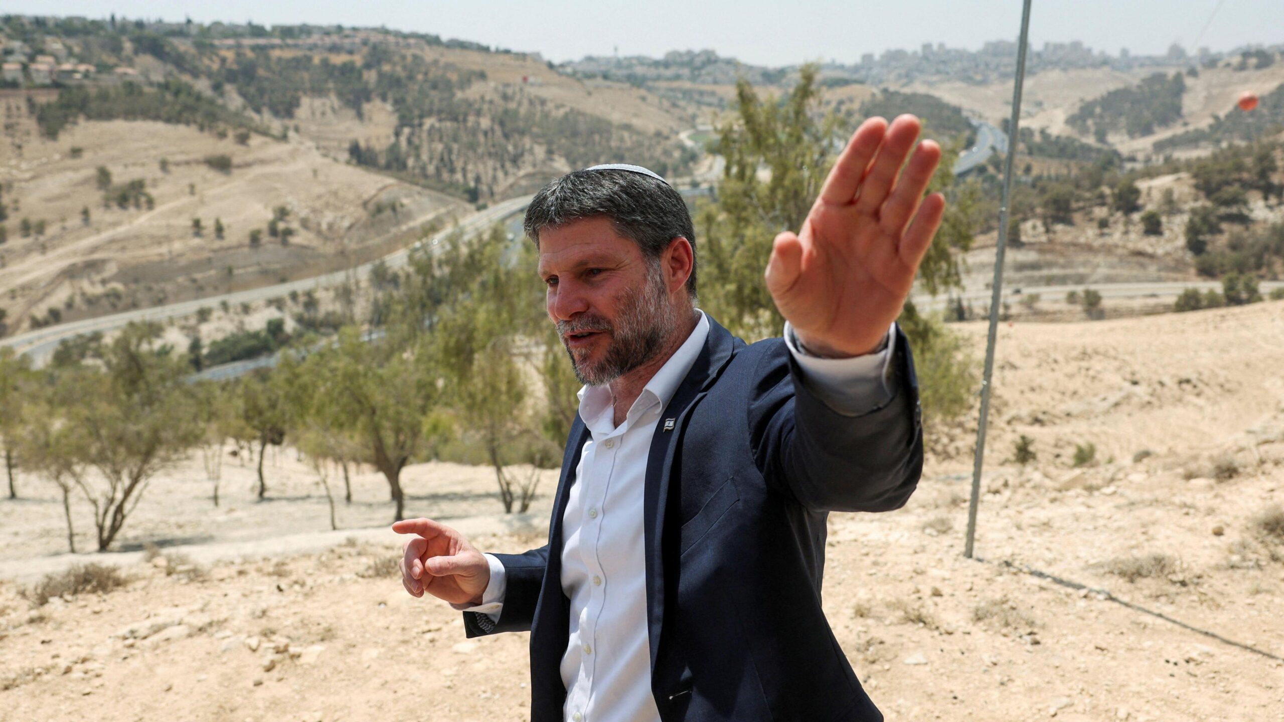 Smotrich: il ministro israeliano di estrema destra spinge per un nuovo insediamento illegale in Cisgiordania Smotrich: il ministro israeliano di estrema destra spinge per un nuovo insediamento illegale in Cisgiordania