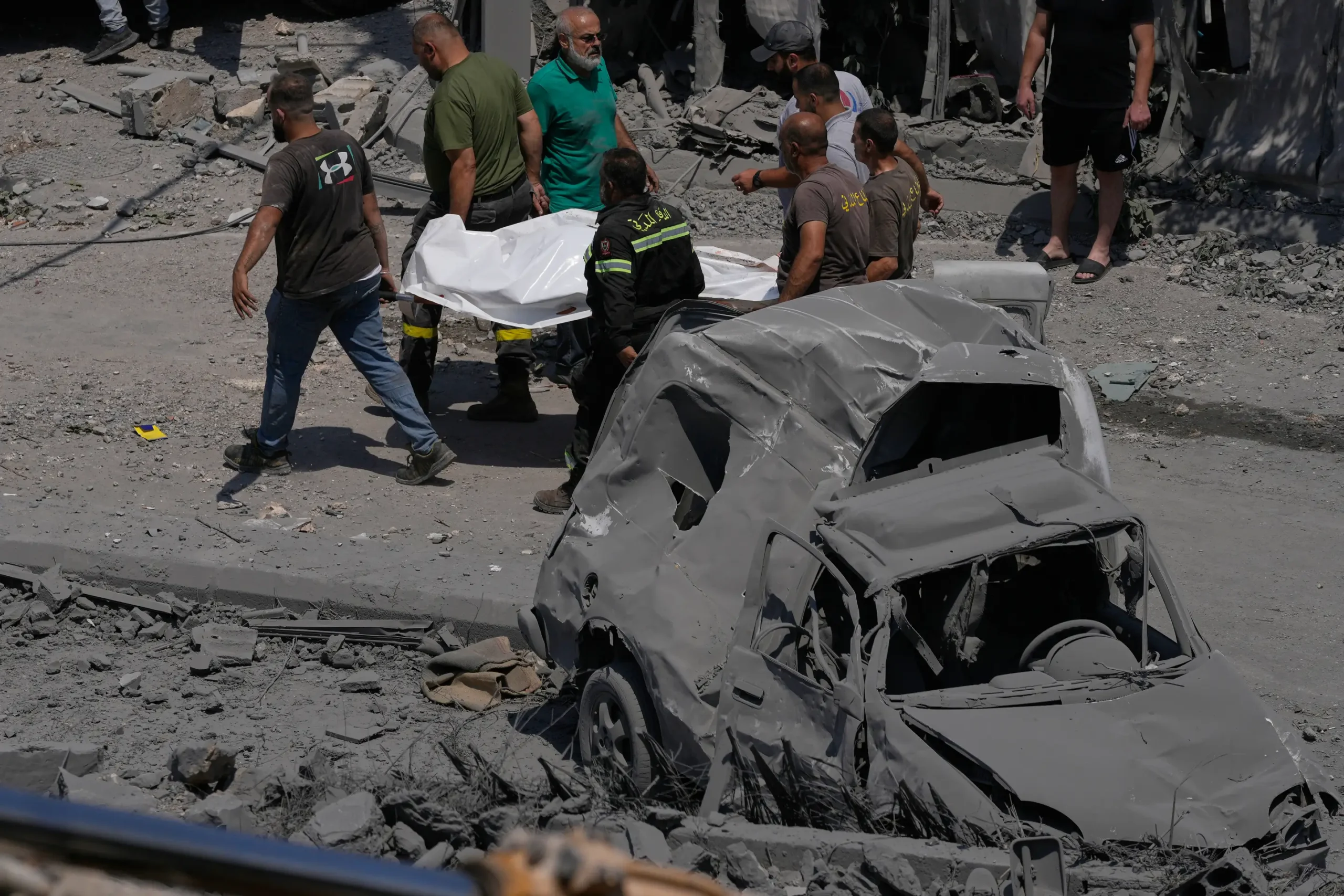 Israele fa strage nel sud del Libano: 11 morti, tra loro tre bambini e due donne Israele fa strage nel sud del Libano: 11 morti, tra loro tre bambini e due donne