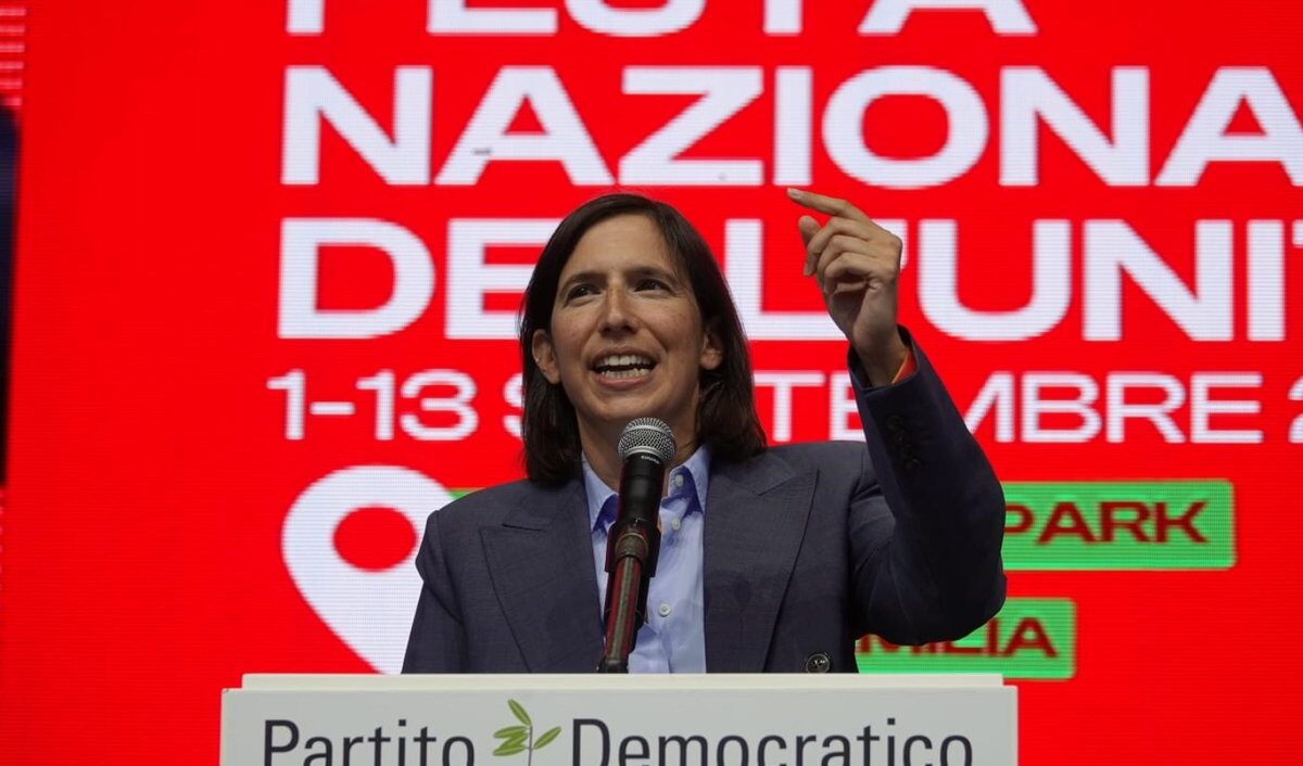 Schlein: "Accelerare sul programma comune", unire il centrosinistra e votare presto contro il governo Meloni Schlein: "Accelerare sul programma comune", unire il centrosinistra e votare presto contro il governo Meloni
