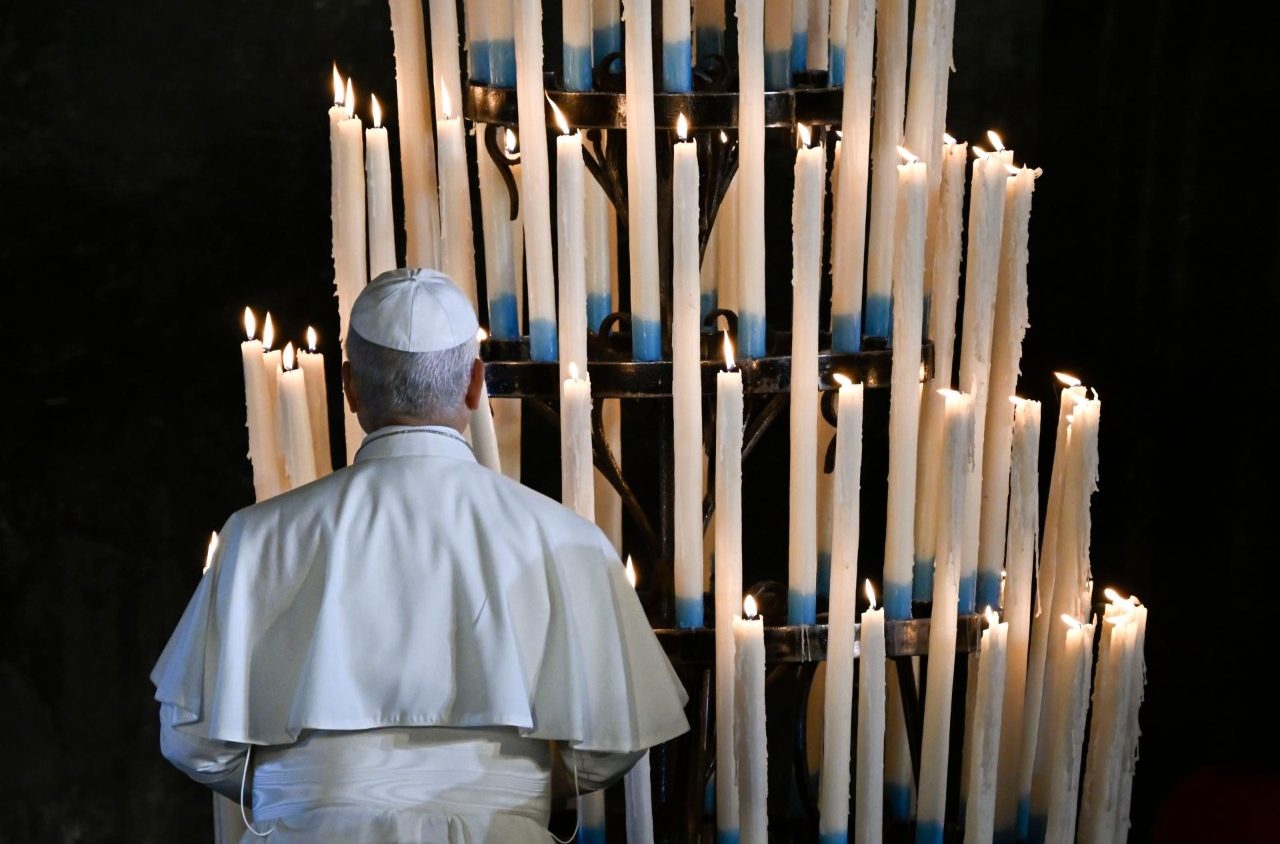 Leone XIV a Lourdes parla di vita e dignità, incontra le vittime degli abusi e guarda al futuro dell’Europa Leone XIV a Lourdes parla di vita e dignità, incontra le vittime degli abusi e guarda al futuro dell’Europa
