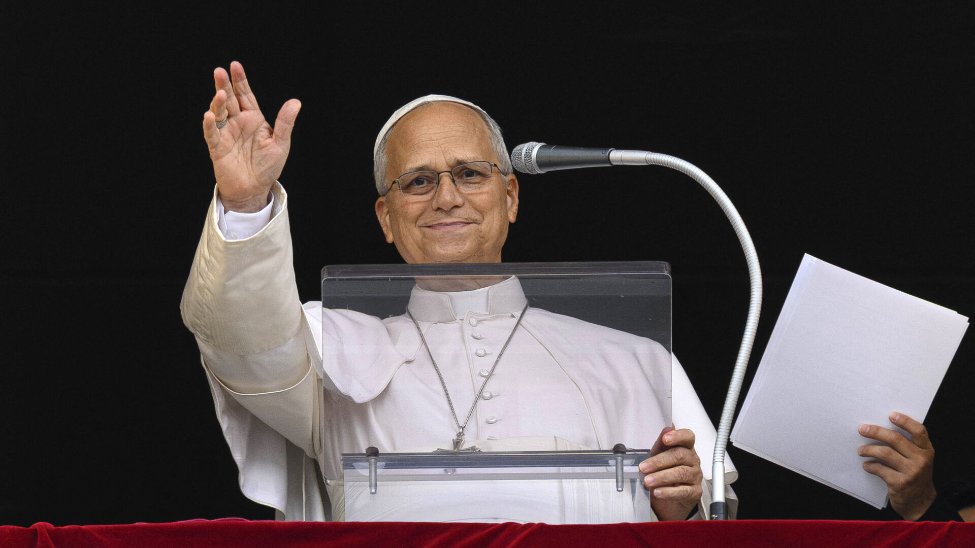 Giovani in rivolta, adulti sordi: la lezione di Leone XIV su una generazione che chiede ascolto, fiducia e futuro