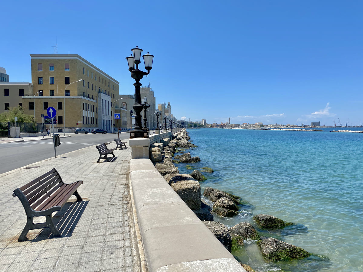 Bari avvia le gare per le concessioni balneari: la legalit&agrave; prima dei privilegi degli stabilimenti storici