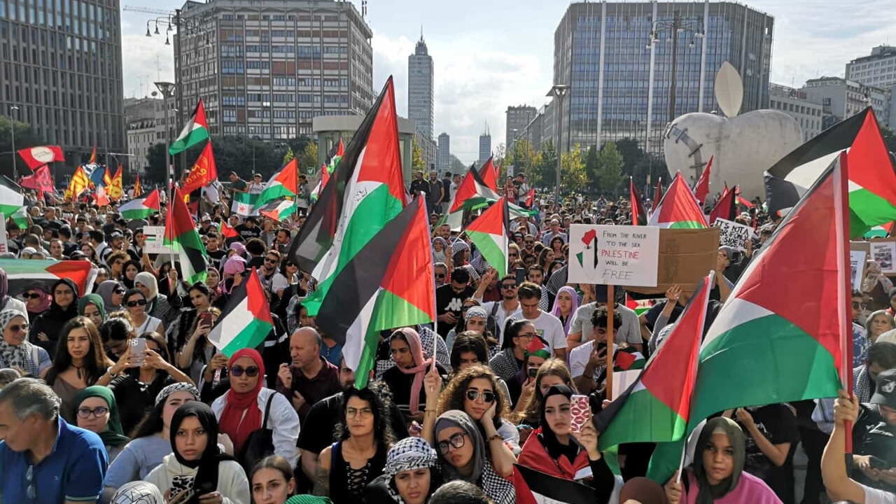 I terroristi mediatici che danno del terrorista a chi manifesta per la Palestina