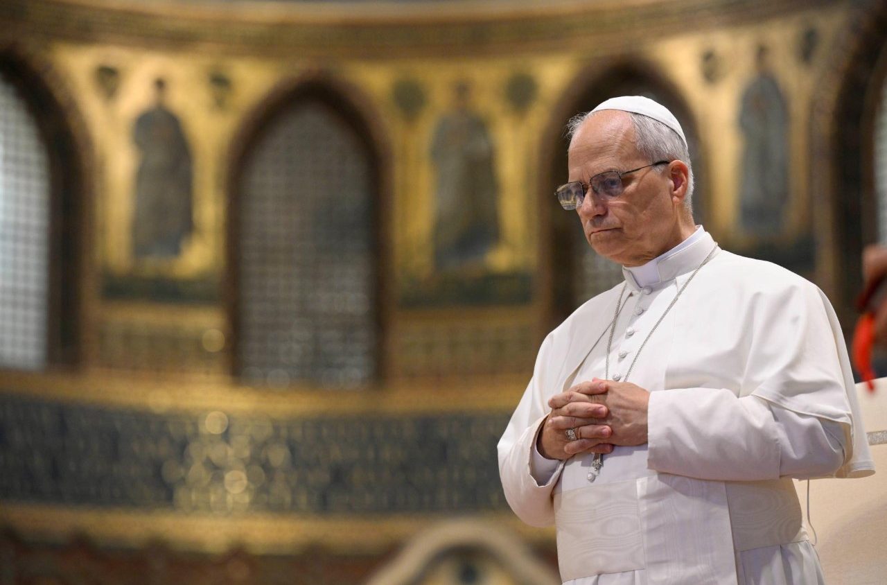 Leone XIV riapre il confronto sulla famiglia: la Chiesa si interroga su divorziati risposati e sacramenti