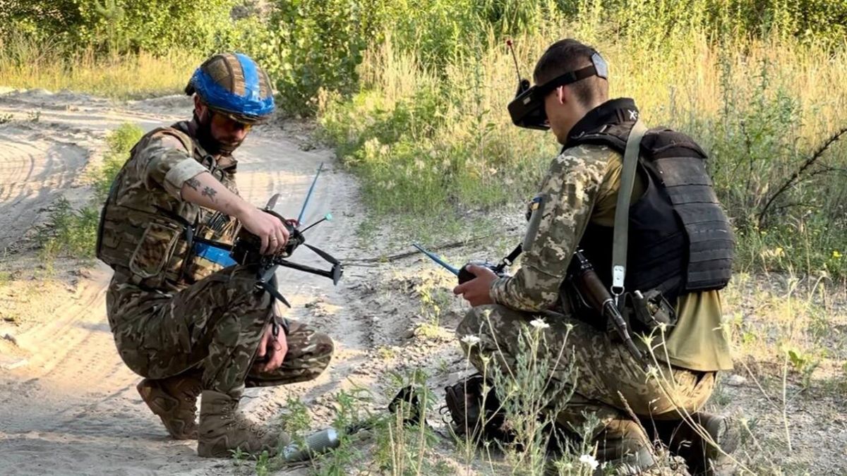 droni ucraini Interrotti i collegamenti dei droni militari ucraini. Il costo di dipendere da tecnologie private